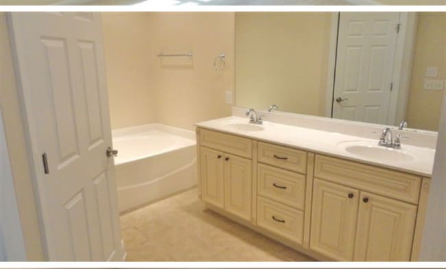 Building Photo - 710 Lighthorse Cir