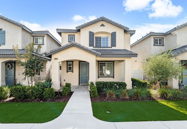 Primary Photo - Beautiful Condo