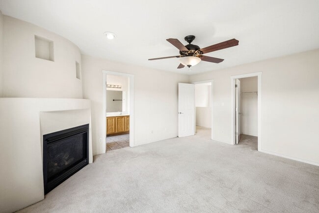 Building Photo - Spacious Two-Story Retreat
