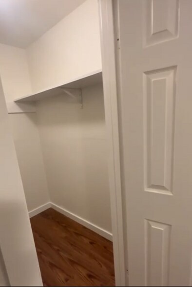 Building Photo - 228 Avenue F