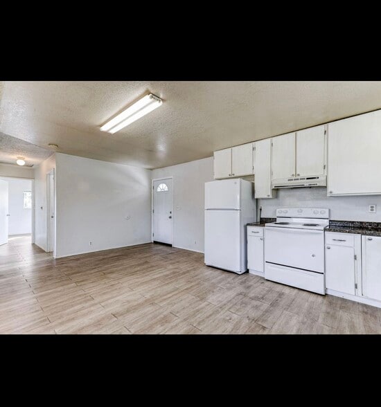 Building Photo - 3930 Laredo St
