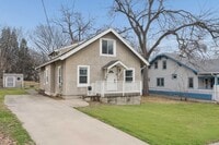 Building Photo - 829 29th St
