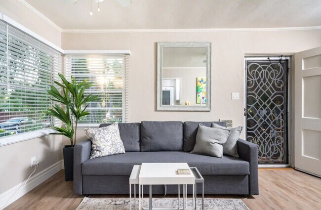 Building Photo - Old Town San Diego Unit