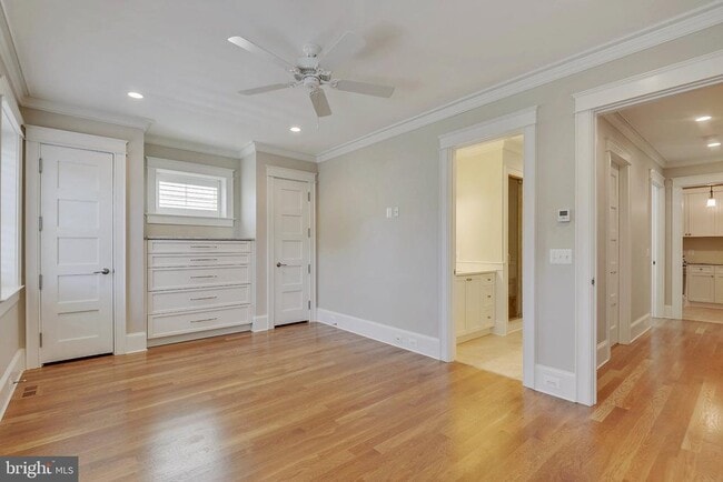 Building Photo - 8703 Bradmoor Dr