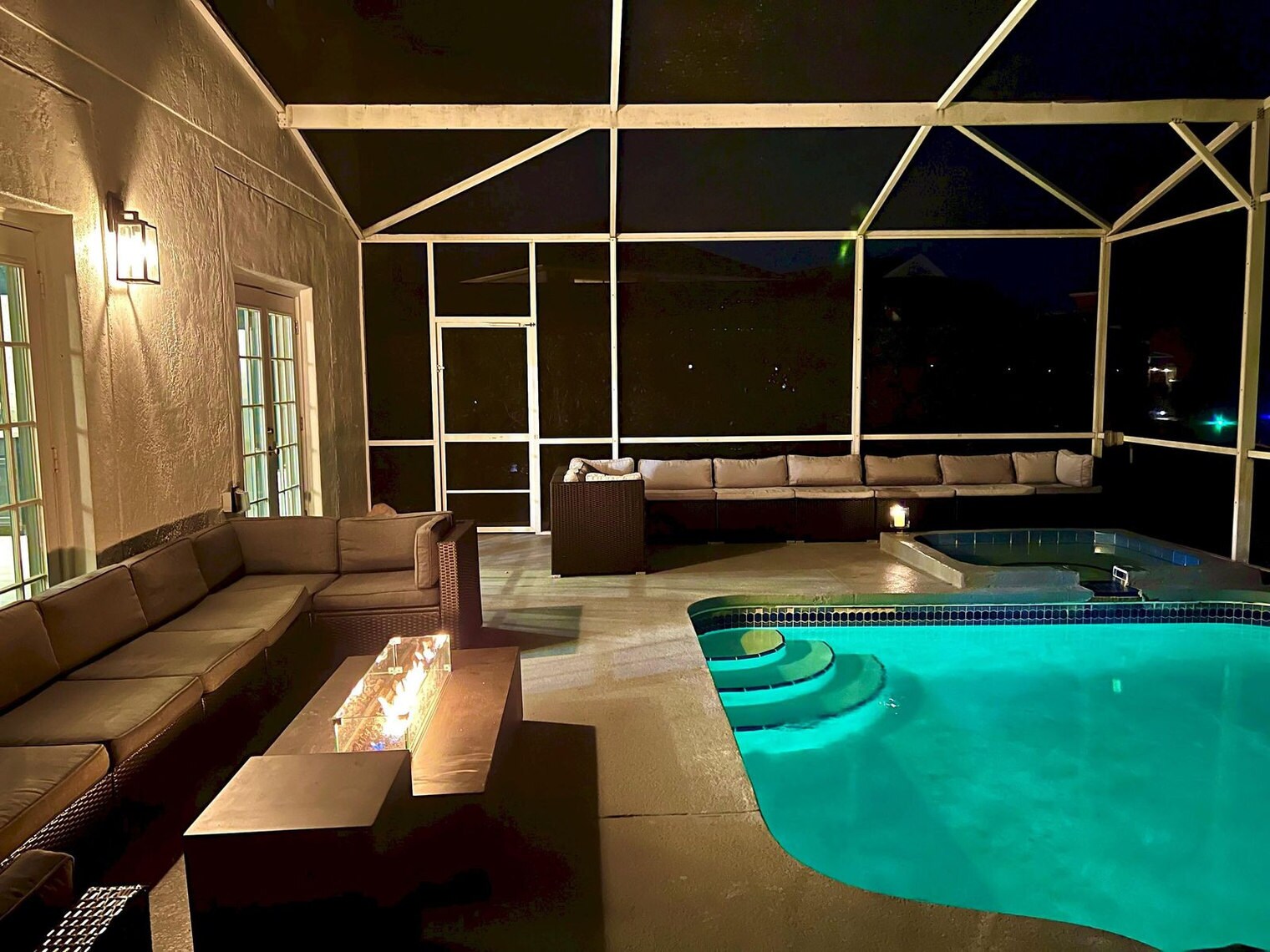 Building Photo - 1145 Troon Cir