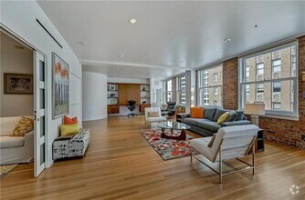 Building Photo - 411 West 7th-1333