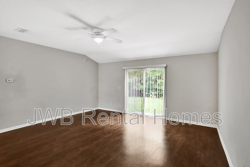 Building Photo - 12303 Harts Rd