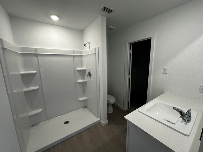 Building Photo - 1620 Elliott Rd