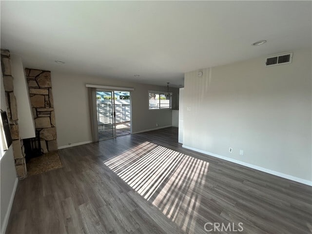 Building Photo - 3604 Country Club Dr