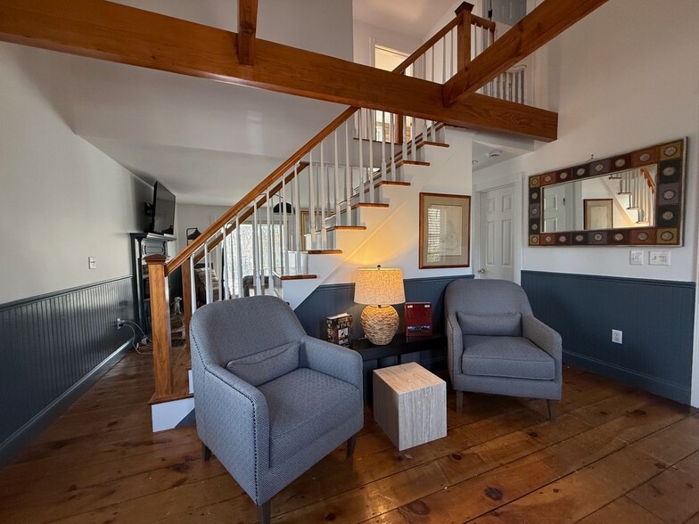 Building Photo - 85 Hokum Rock Rd