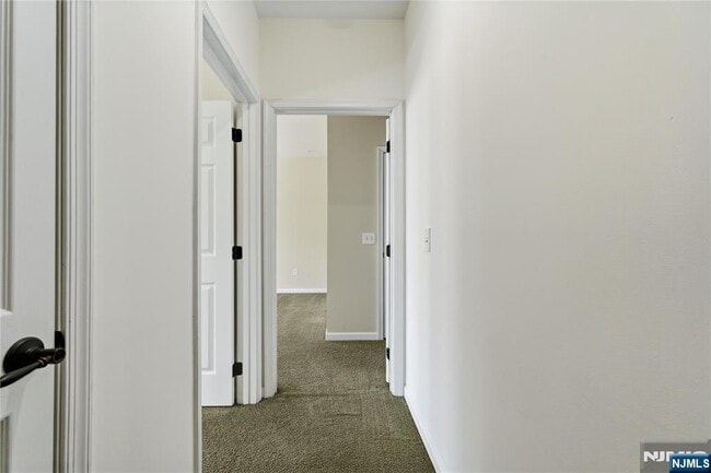 Building Photo - 25 Veterans Dr