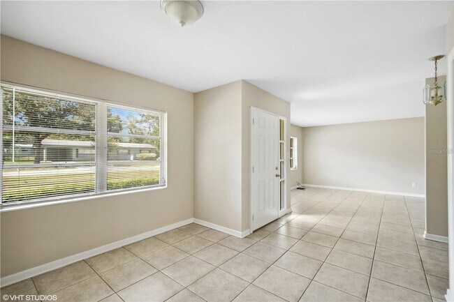 Building Photo - Well Kept Home in Madison Park - SUBLEASE