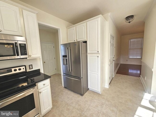 Building Photo - 165 Pitch Kettle Ct