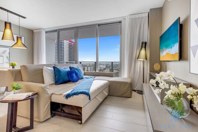 Building Photo - 4010 S Ocean Dr