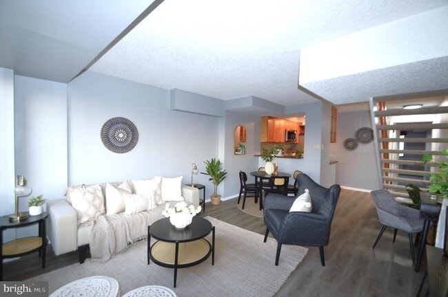 Building Photo - 1245 13th St NW