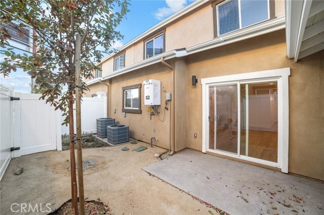 Building Photo - 900 S Hert St