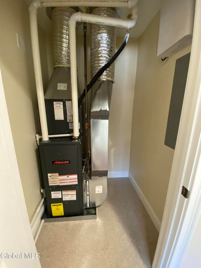 Building Photo - 74 Weibel Ave