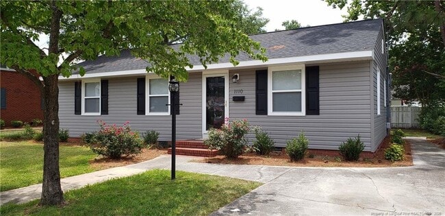 Primary Photo - 1110 E 11th St