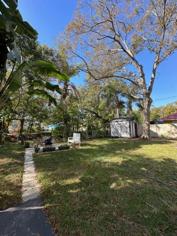 Building Photo - 14716 Carnation Dr