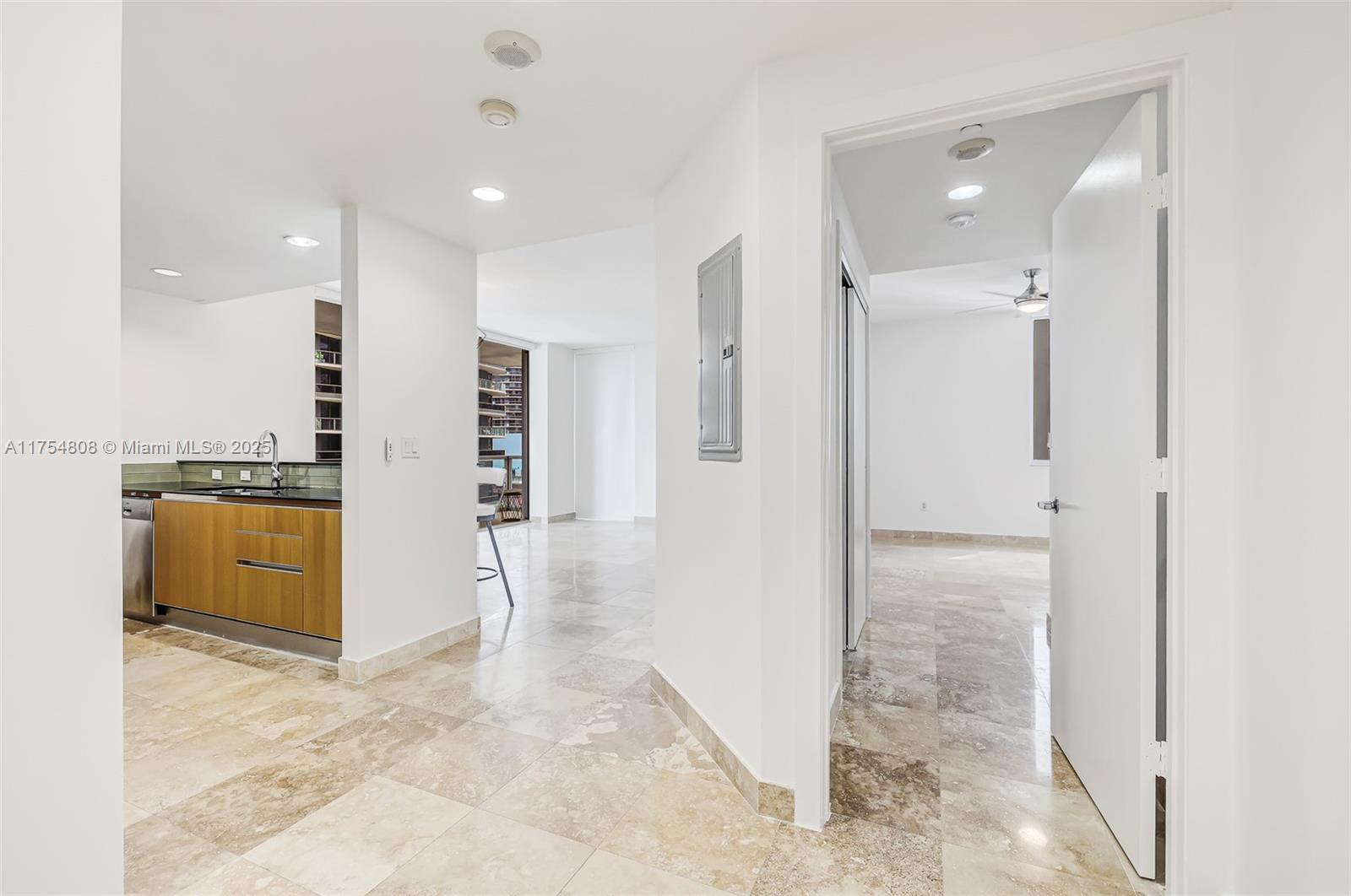 Building Photo - 1050 Brickell Ave