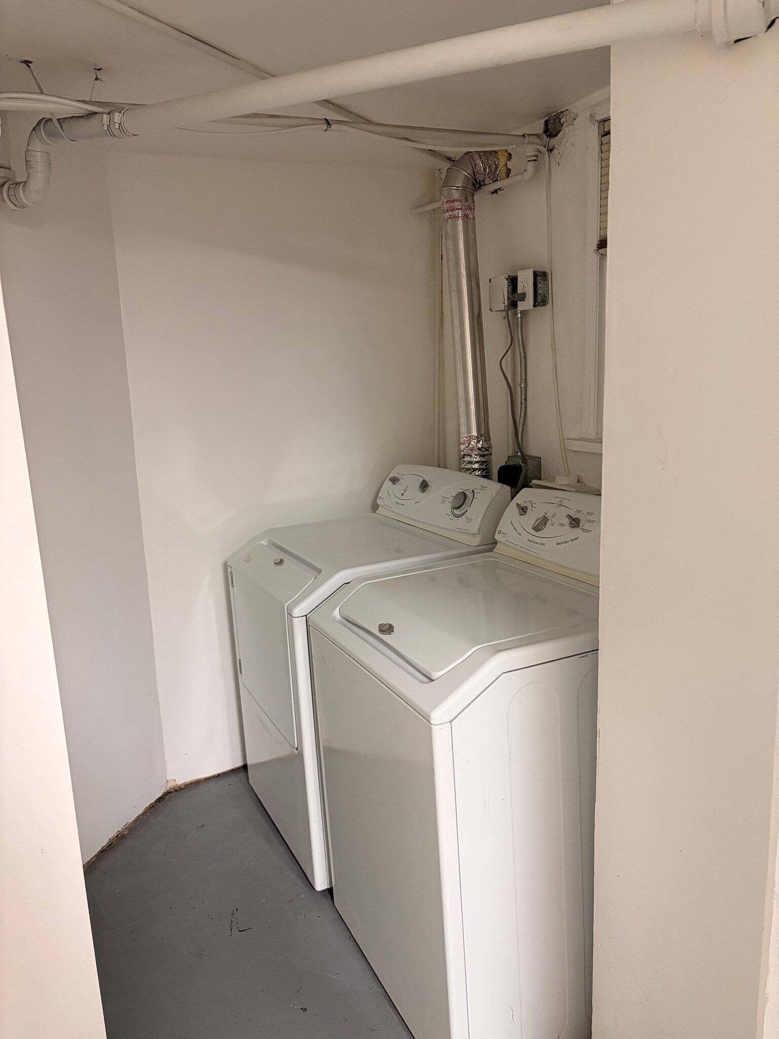 Building Photo - 109 N 500 W