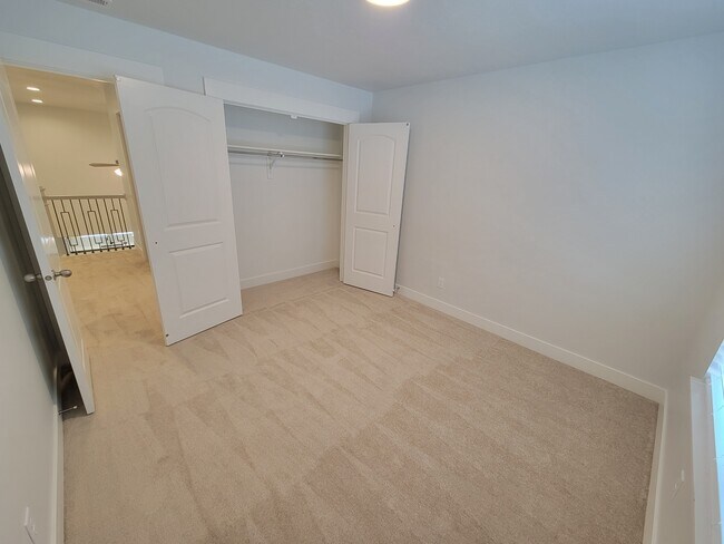 Building Photo - 1455 N 3860 W