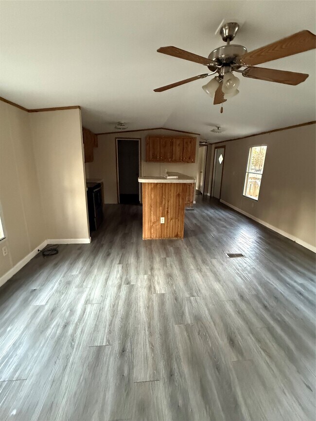 Building Photo - 144 Private Road