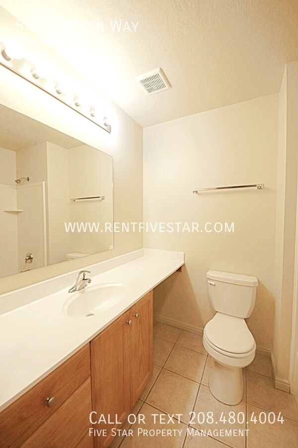 Building Photo - 579 Raven Way