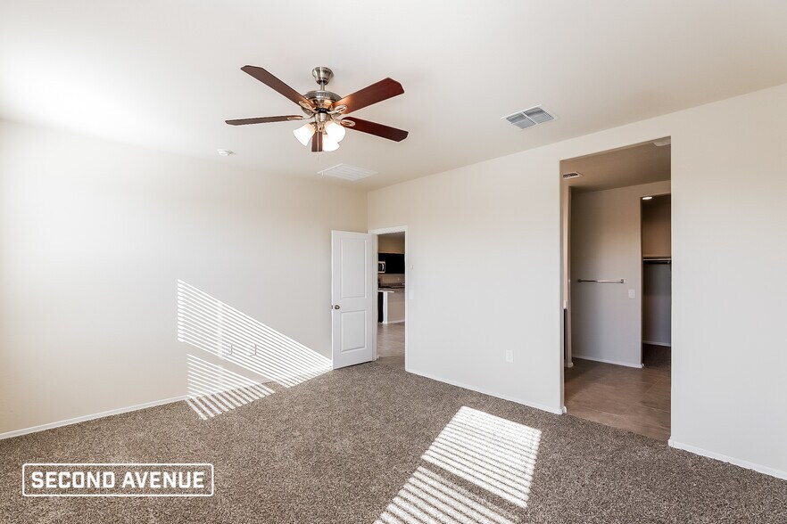 Building Photo - 18363 W Artemisa Ave