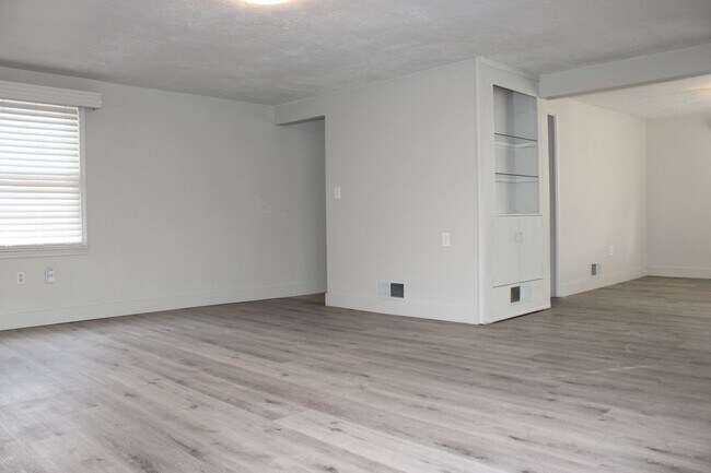 Building Photo - 760-762 N 100 W