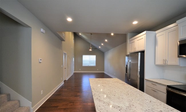 Building Photo - 2019 S Florida Way