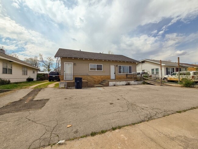 Building Photo - 3 Bed home in Shawnee!