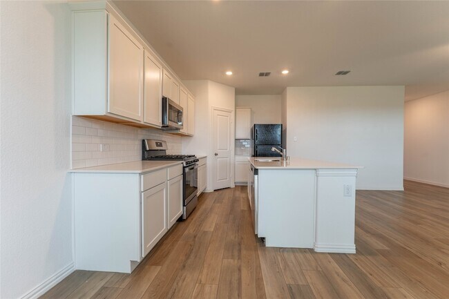 Building Photo - 3616 Mallard Wy