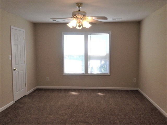Building Photo - 12723 Walking Stick Dr