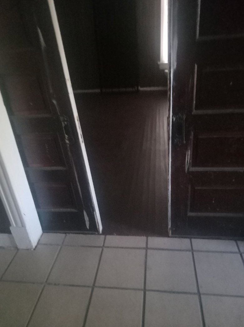 Building Photo - 563 N 24th St