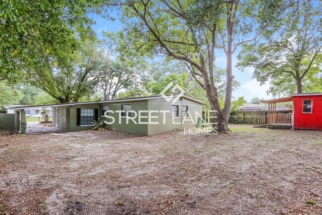 Building Photo - NOW OFFERING THE FIRST FULL MONTH FREE IF ...
