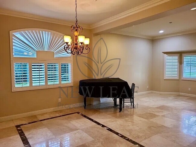 Building Photo - 49 Terracina Blvd