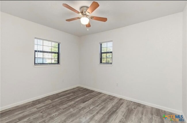 Building Photo - 409 S Saunders St