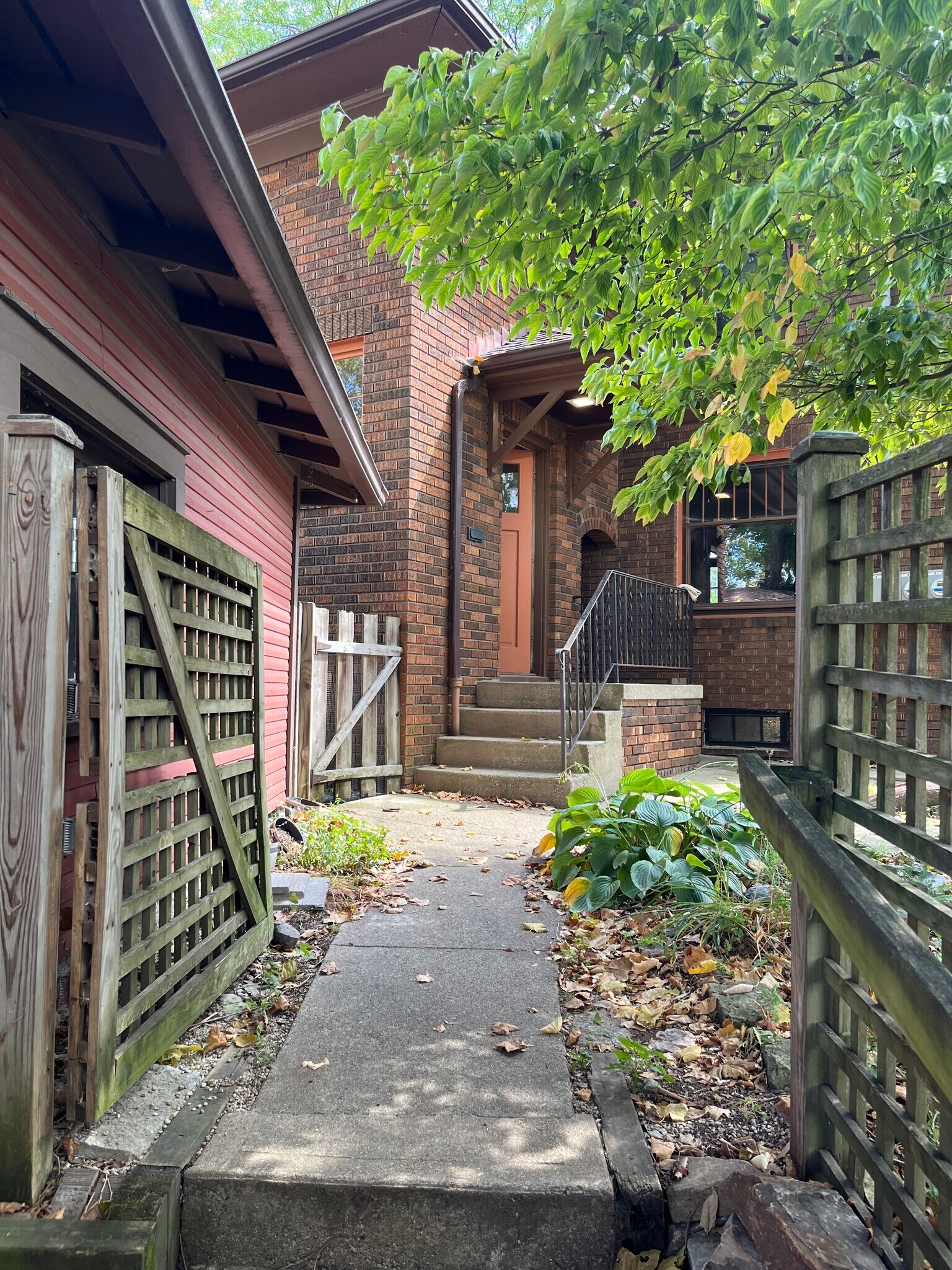 Building Photo - 747 Thieme Dr
