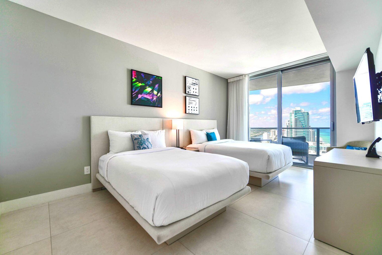 Building Photo - 4111 S Ocean Dr