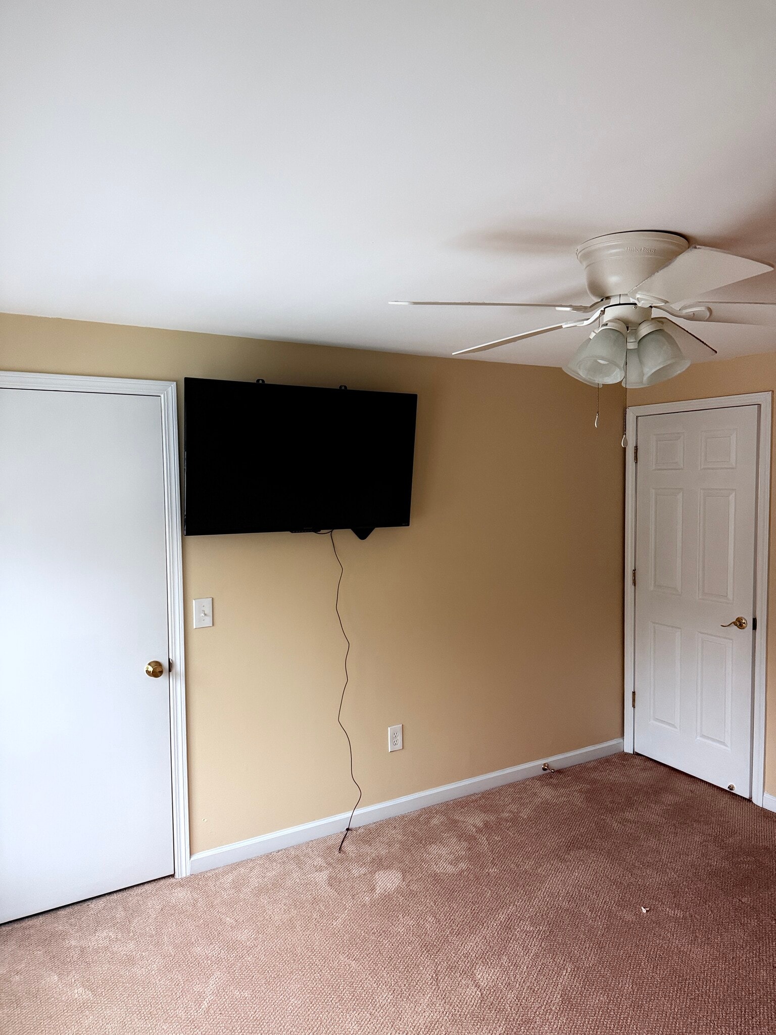 Building Photo - 2275 Nutmeg Ct