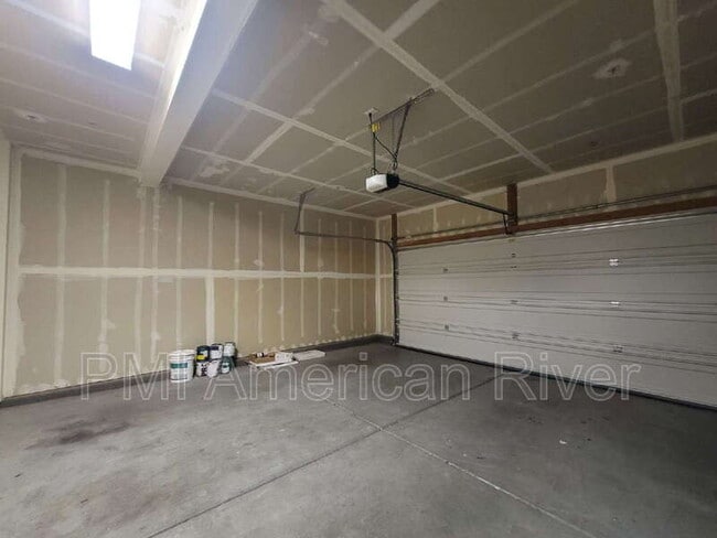 Building Photo - 3805 Amelia Rose Way