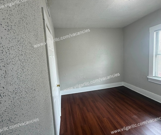 Building Photo - 1202 W 151st St