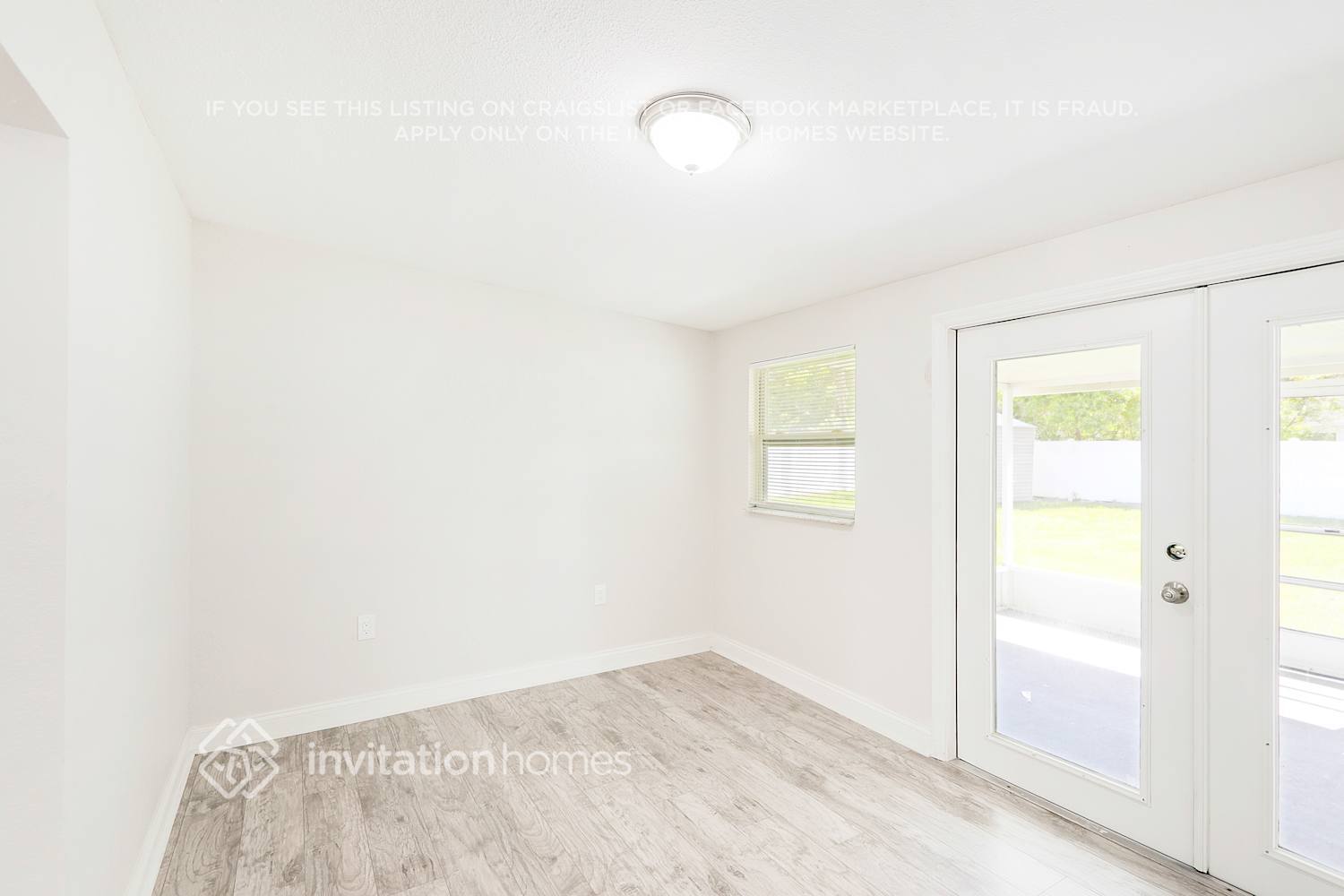 Building Photo - 909 Skyview Dr