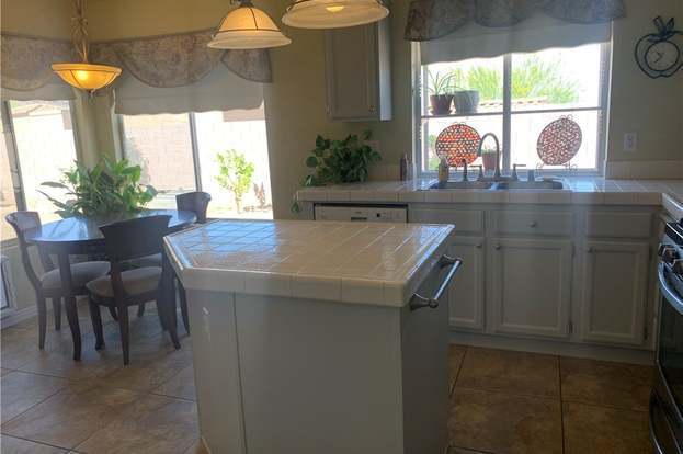 Building Photo - 415 Opal Dr