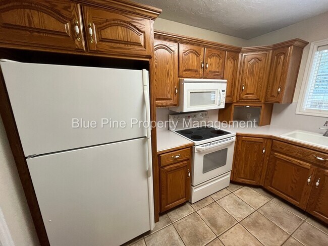 Building Photo - 4342 Williamsburg Ln
