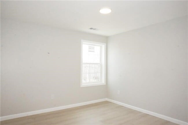 Building Photo - 359 Willard Ave