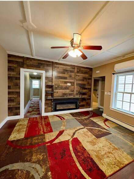 Building Photo - 51 Church St