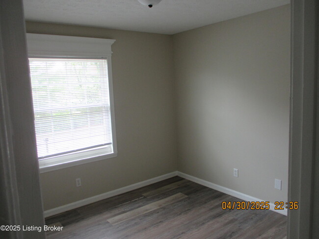 Building Photo - 4761 Shenandoah Dr