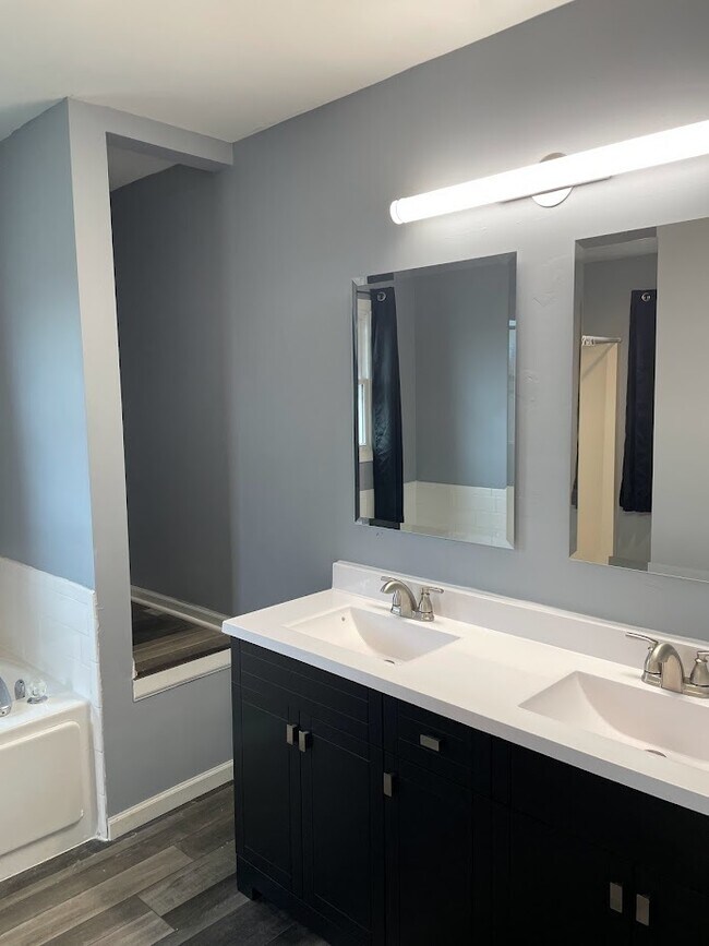 Building Photo - 706 Ferret Crossing